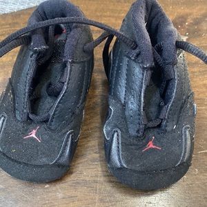 Baby Jordans black 2c